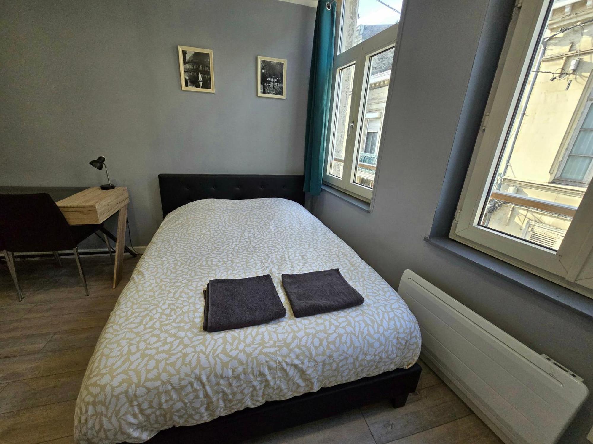 Appartement Hypercentre 301 +Wifi+Independant+ Cuisine Toilette Salle De Bain Privative Valenciennes Exteriér fotografie